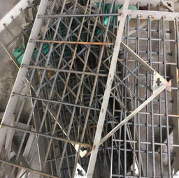 堅固守護，細節盡顯 耀恒定制不銹鋼復合井蓋與一體保溫板的卓越品質